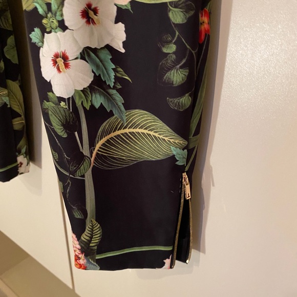 Ted Baker cropped dress pants - Picture 3 of 5